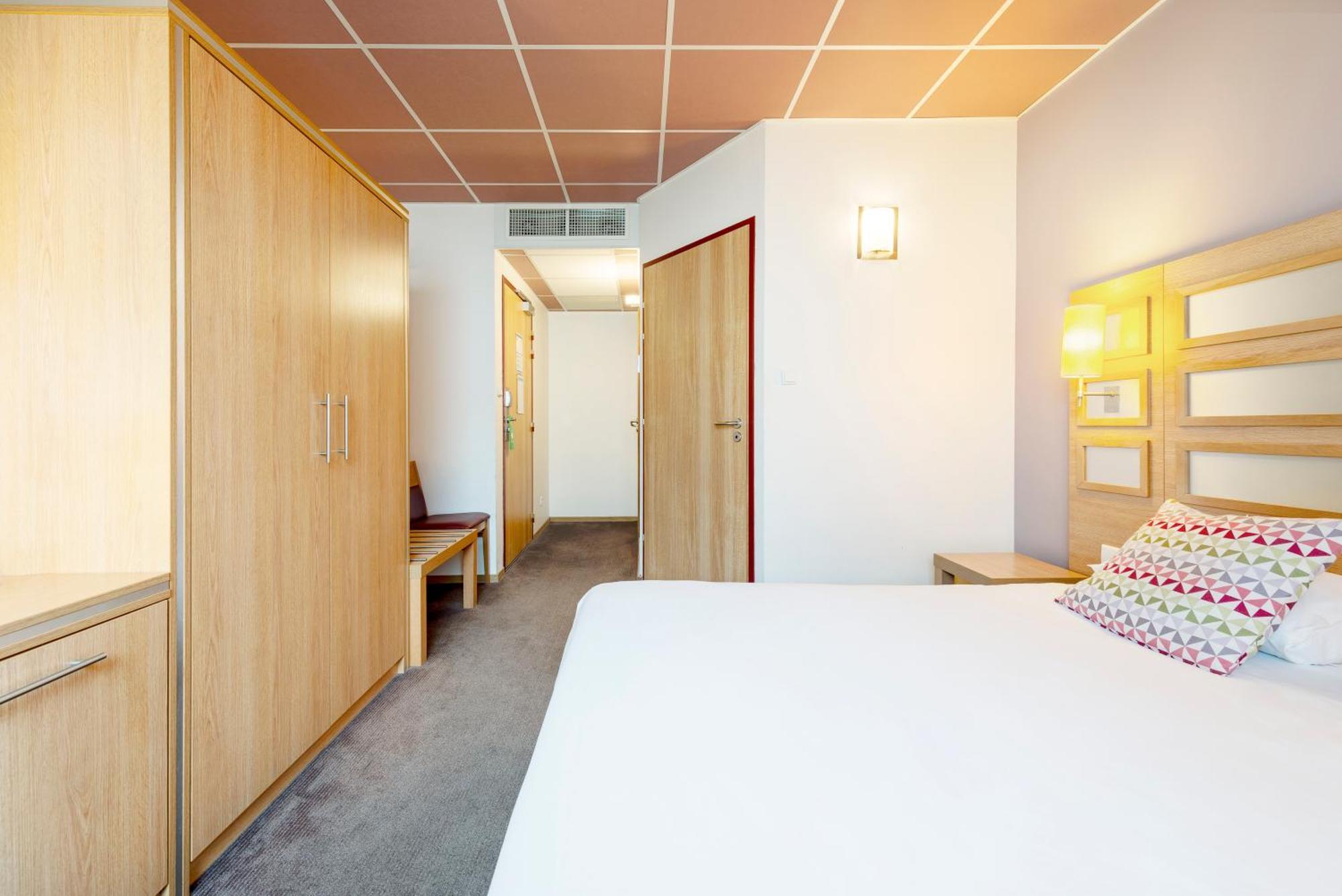 Campanile Metz Nord - Talange Hotell Eksteriør bilde